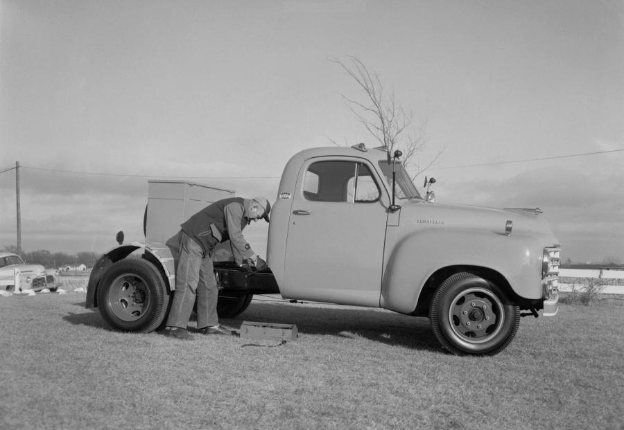  Studebaker Whattoff Toter Trailer 1953 года  (фото 1 из 2)